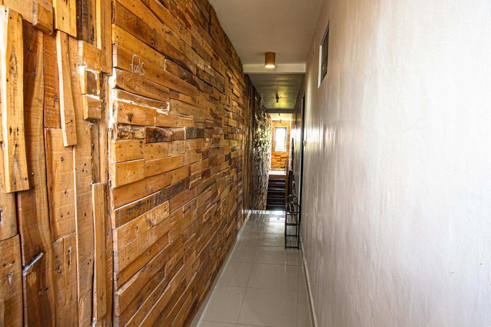 What The Duck Backpackers Canggu Eksteriør billede
